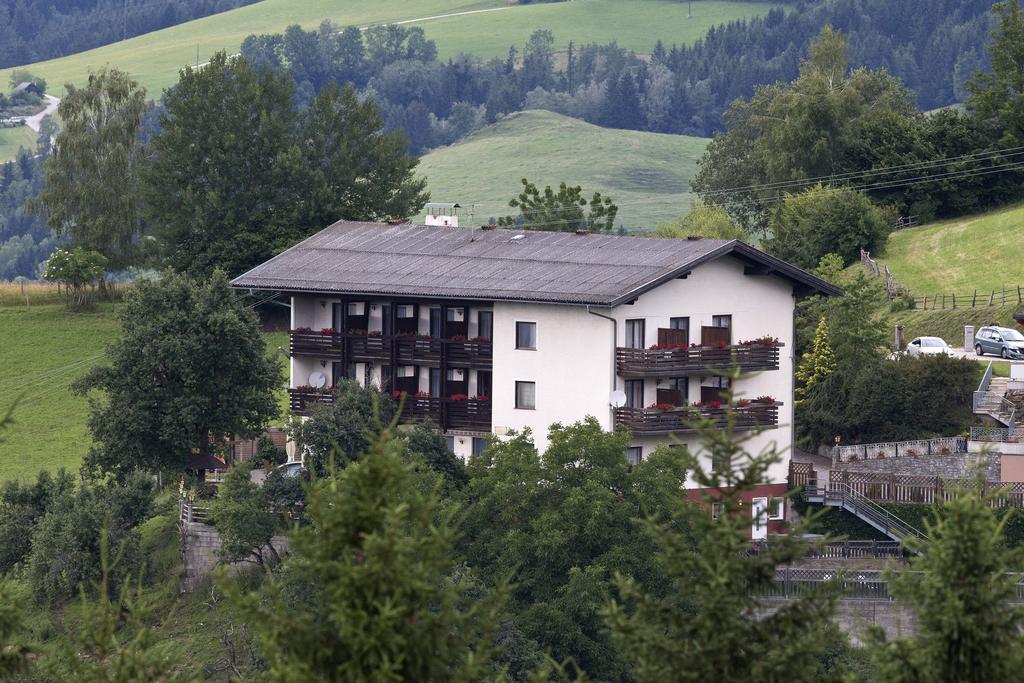 Gasthof Gutmann Эберштайн Экстерьер фото